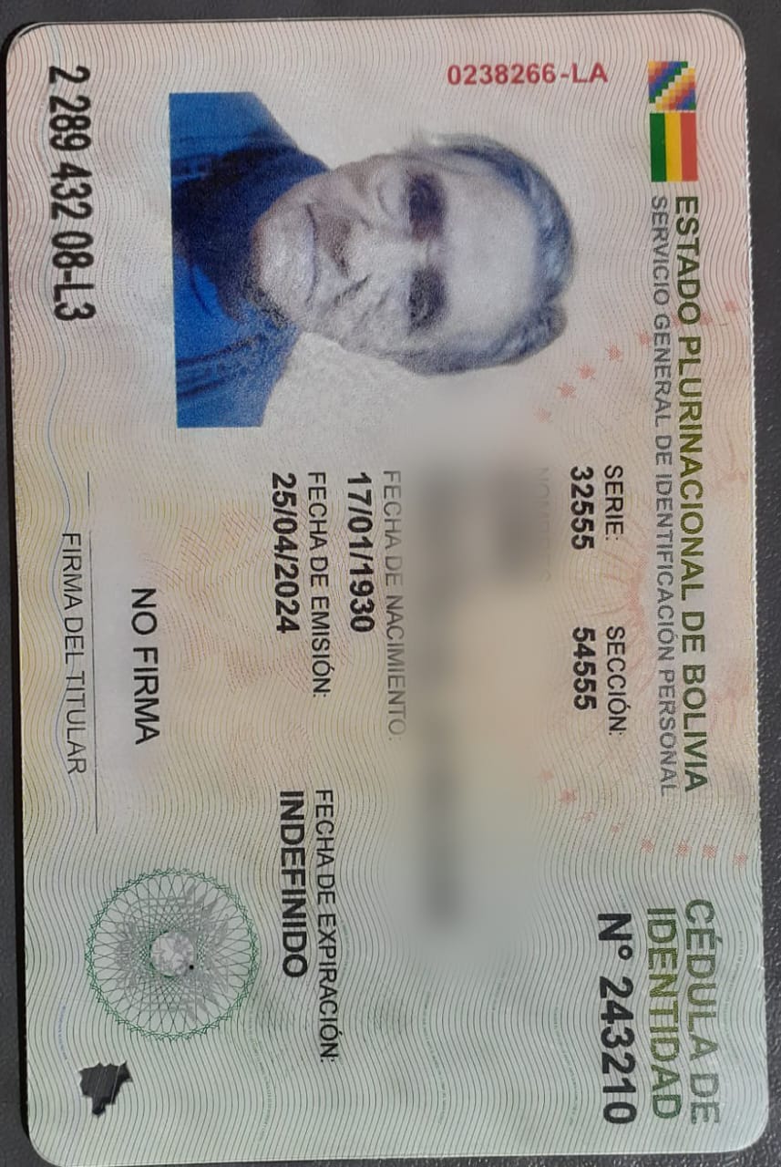 Gestión defensorial logró que adulta mayor de 94 años reciba su carnet de identidad en La Paz