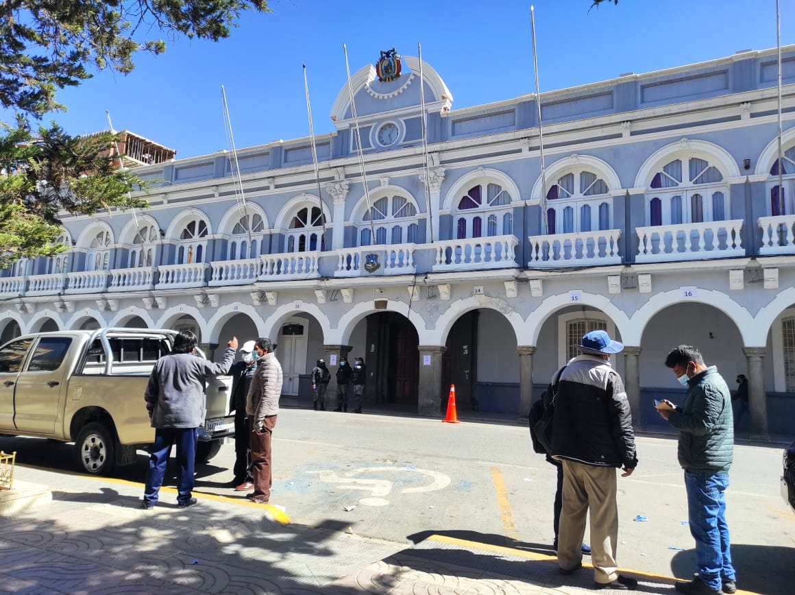 Defensoría del Pueblo logra que un Tribunal de Garantías ordene a la Gobernación de Oruro la reincorporación laboral de una persona con discapacidad
