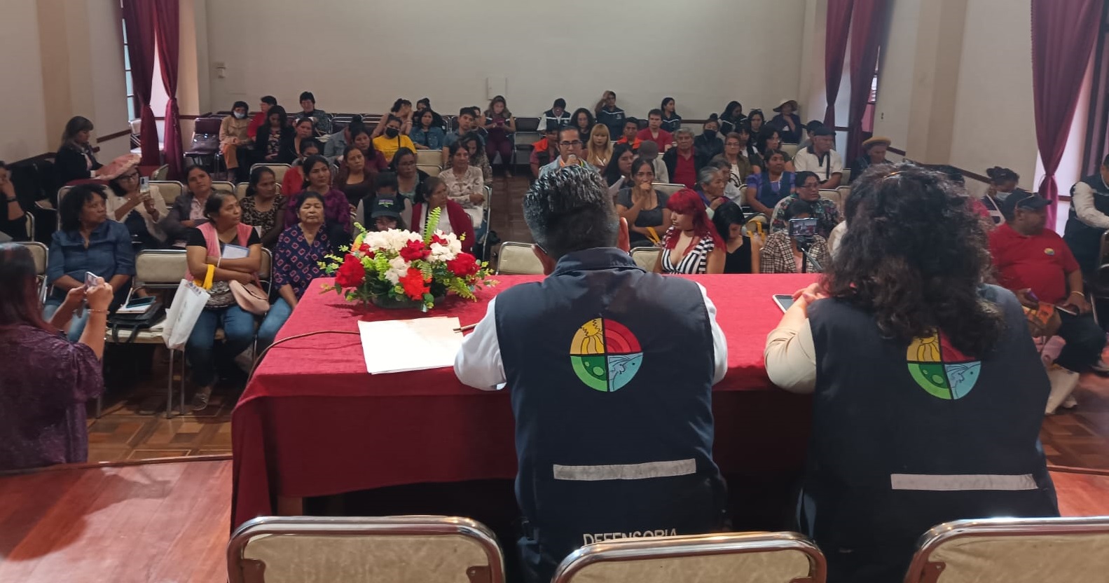 Organizaciones demandan atención médica y recepción de denuncias en casos de violencia en audiencia pública de la Defensoría del Pueblo en Tarija